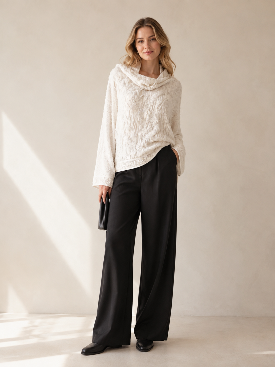 Embossed Pleat Jacquard Short Shawl — off-white